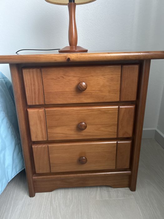 Mesa de cabeceira