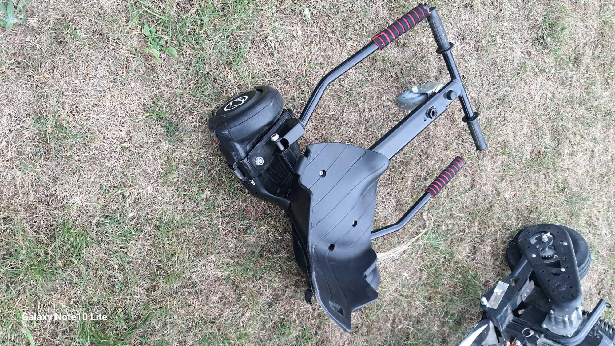 Segway z siedziskiem