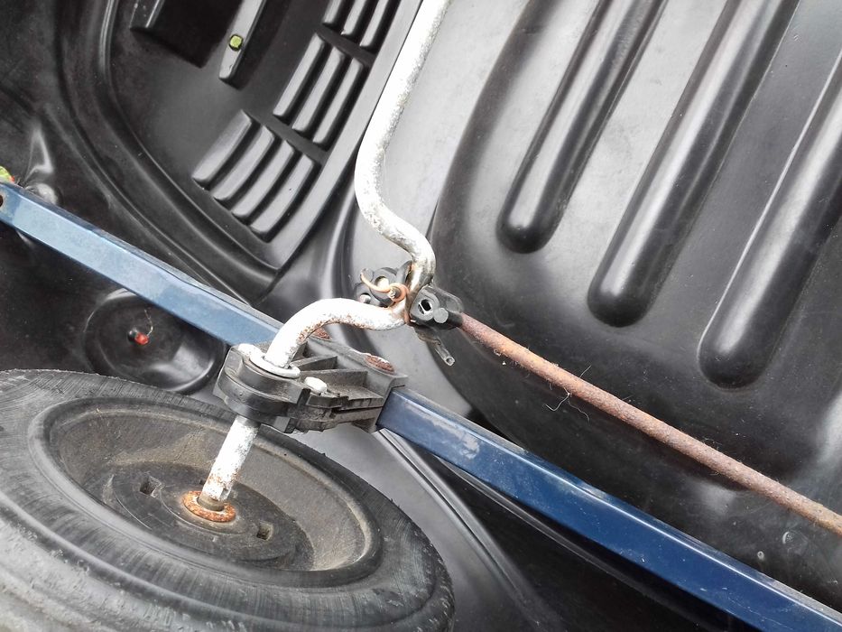 Zabawkowy samochód Volkswagen na pedały dla dzieci