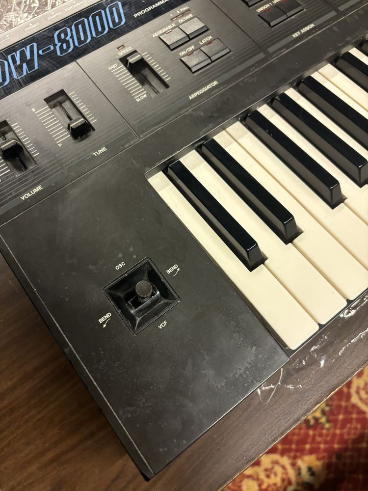 Syntezator korg dw-8000