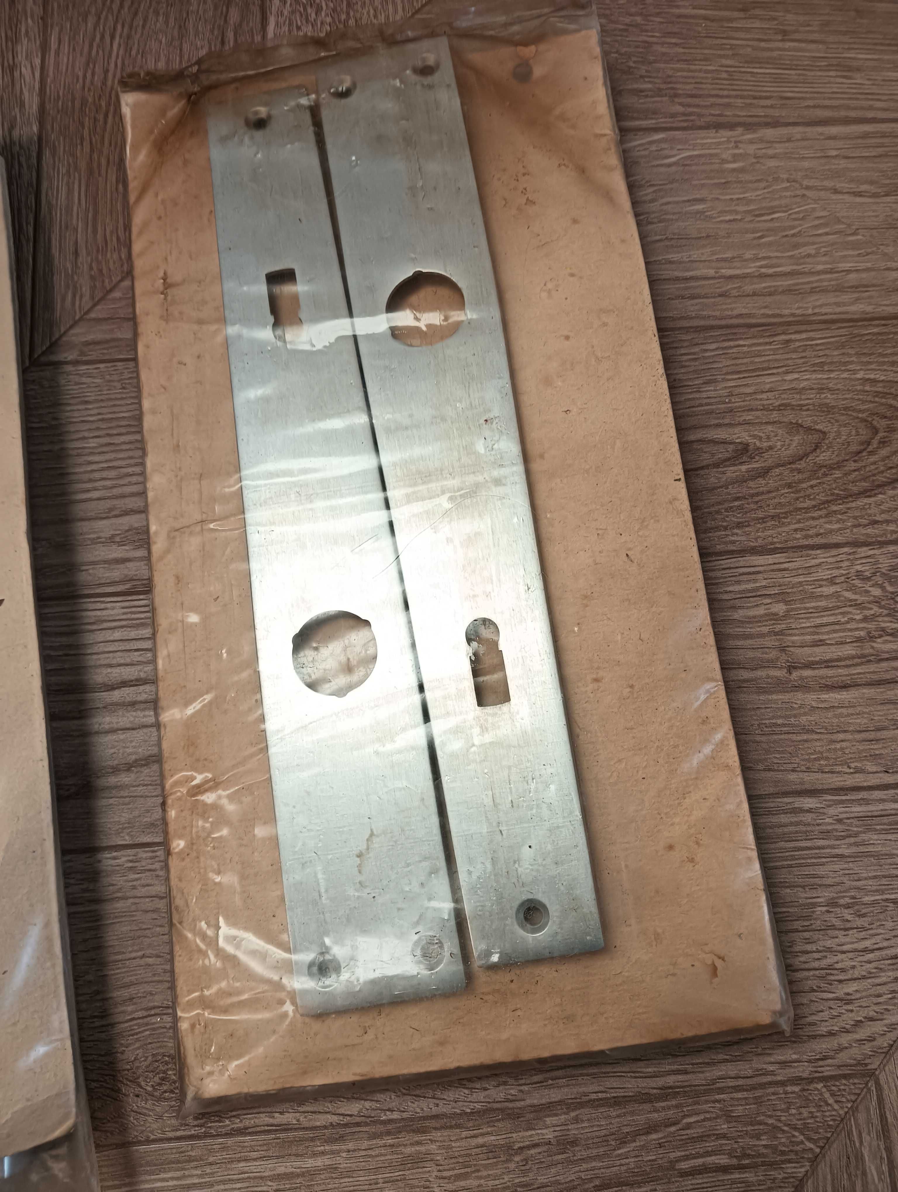 Klamka do drzwi z szyldem metalowa stara zestaw 2szt