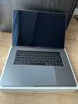MacBook Pro 15" 2018 Intel Core i7 16 GB / 256 GB