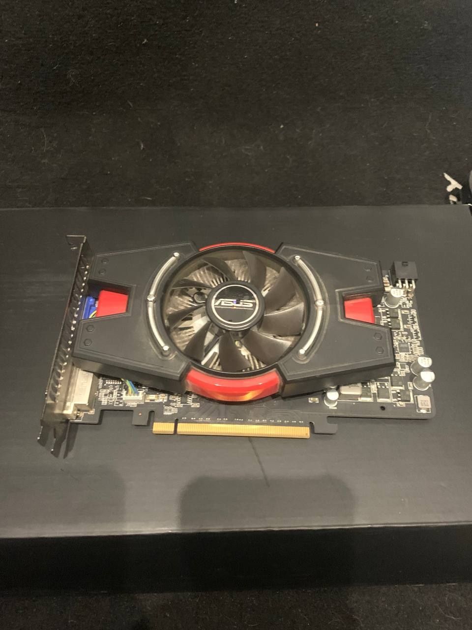 ASUS NVIDIA GeForce GT 640 (GT640-2GD3) 2GB / 2GB (max) DDR3 SDRAM PCI