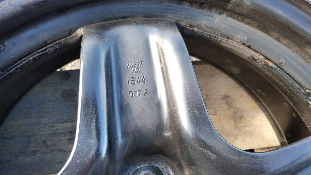 Felgi strukturalne 17 Opel Insignia B 5x115 IS44 Czujniki TPMS