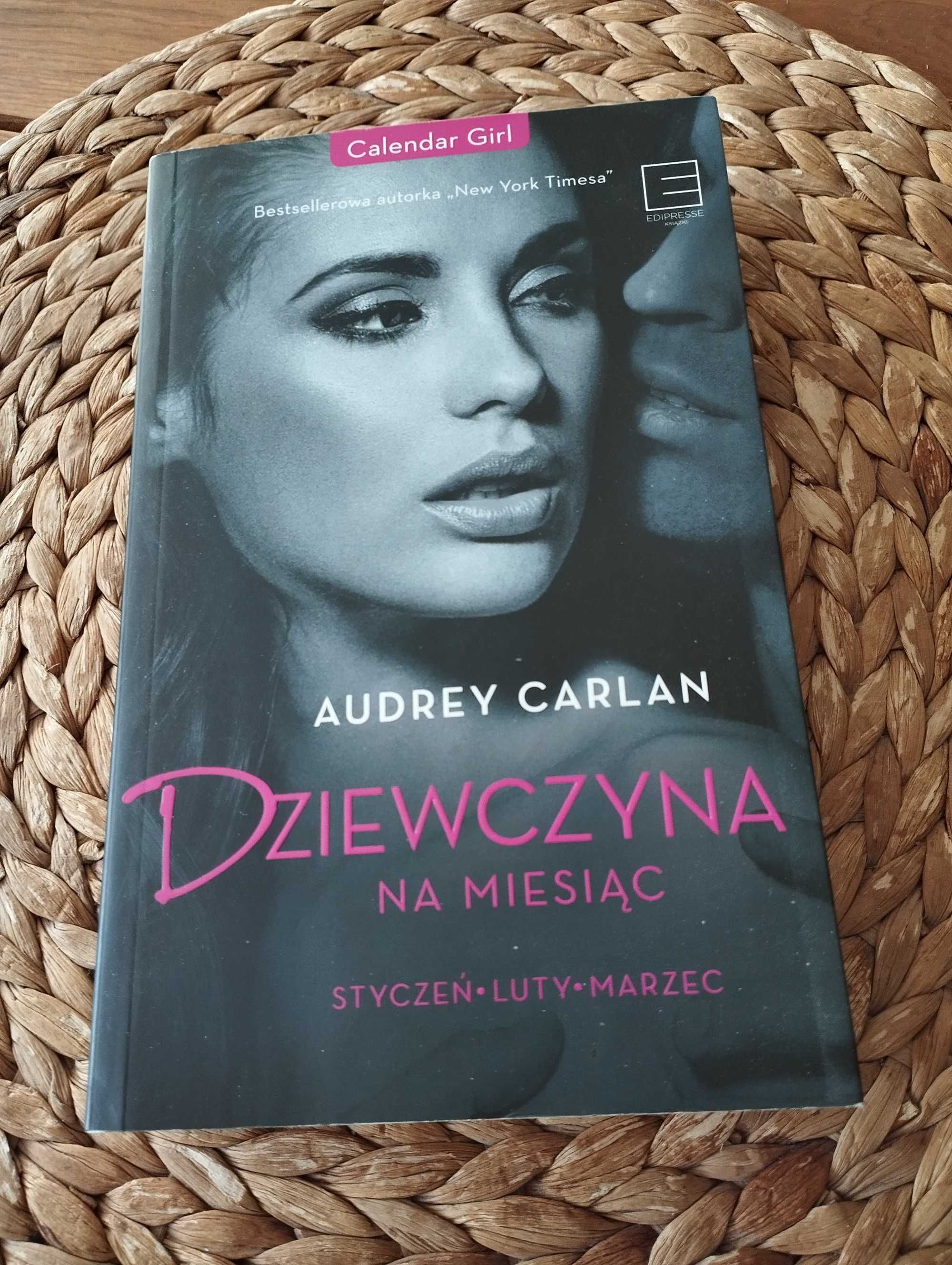 Książka "Dziewczyna na miesiąc". I tom