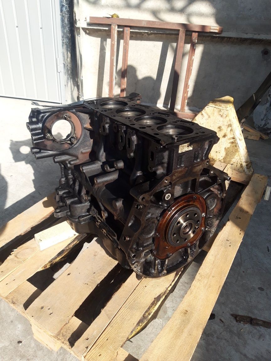 Блок в сборе 2.4-2.2-2.0 TDI, TDCI 2000-2014 Форд Транзит, разборка