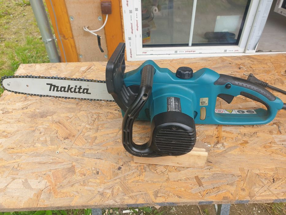 Piła makita elektryczna 230V