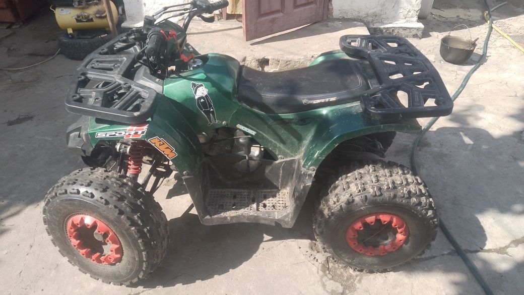 Продам квадроцикл 120 кубиків