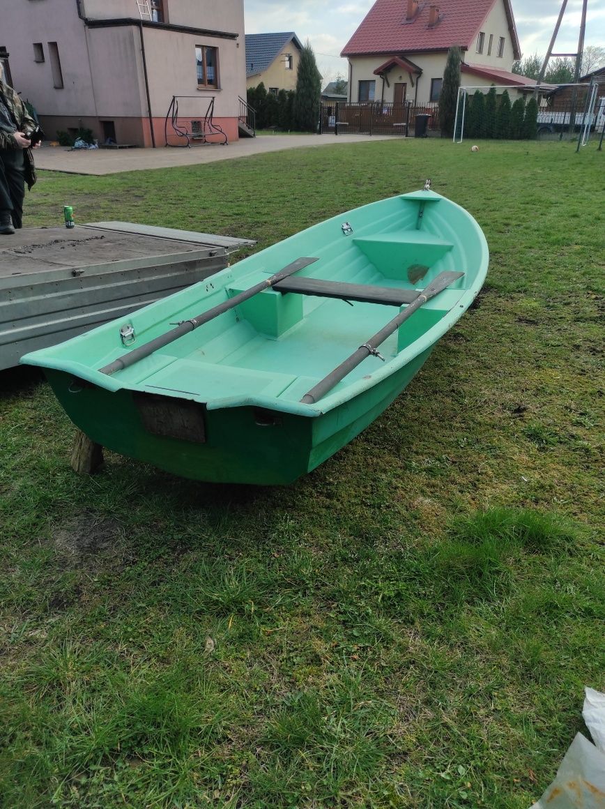 Łódka wędkarska 3.85m na 153 cm