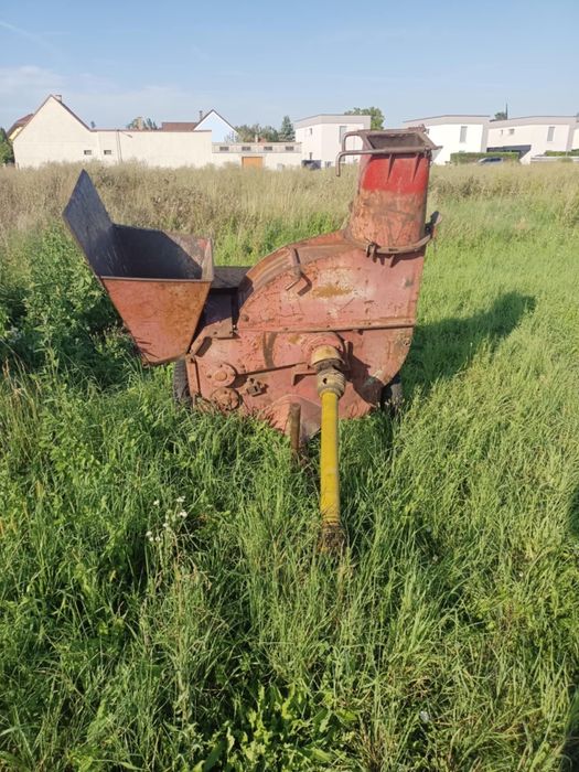 AGREGAT UPRAWNY Agri Farm 4.5m stan bdb  polecam serdecznie