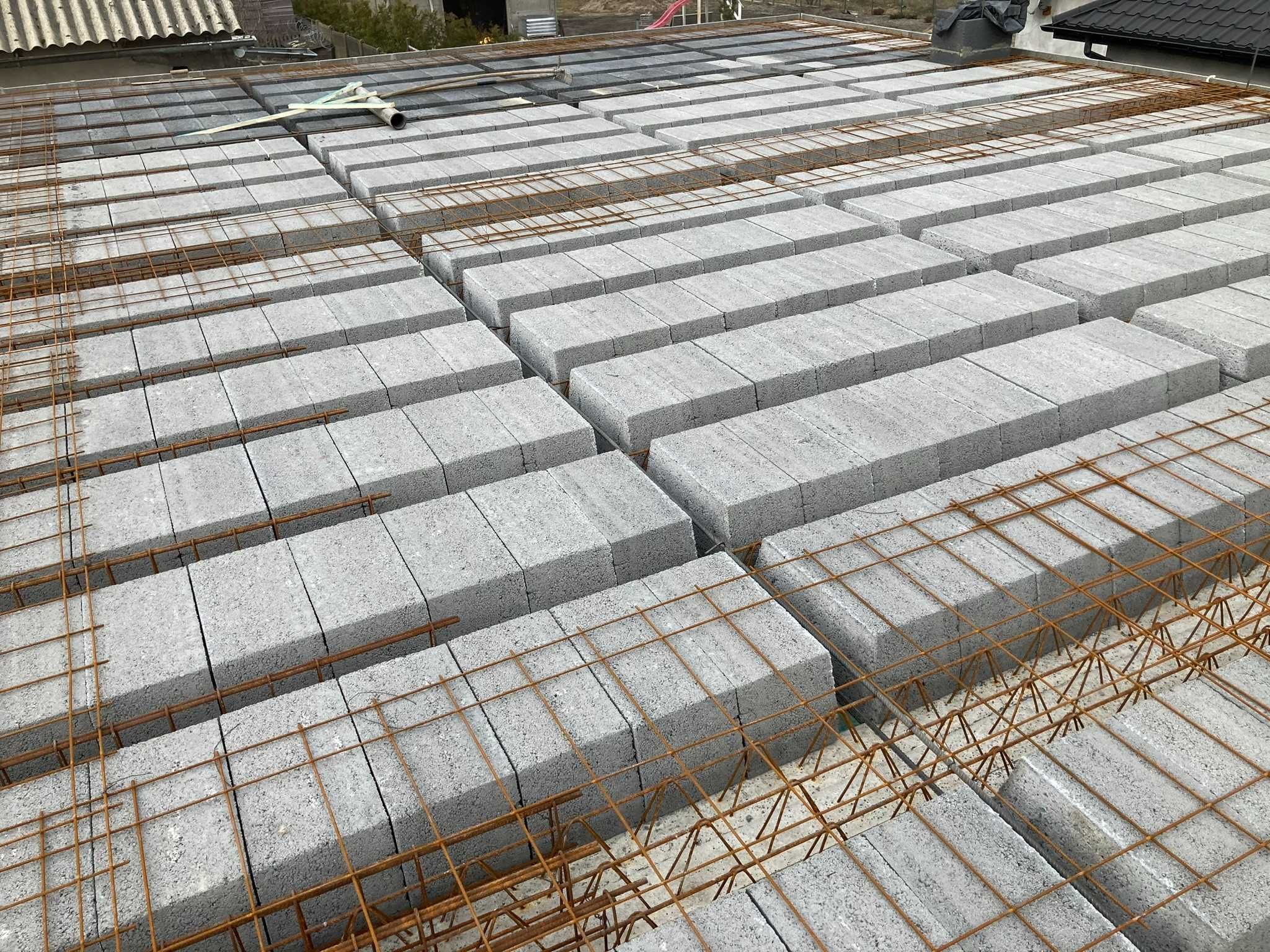 Strop teriva, Pustaki stropowe Koło, Głowno, Kłodawa