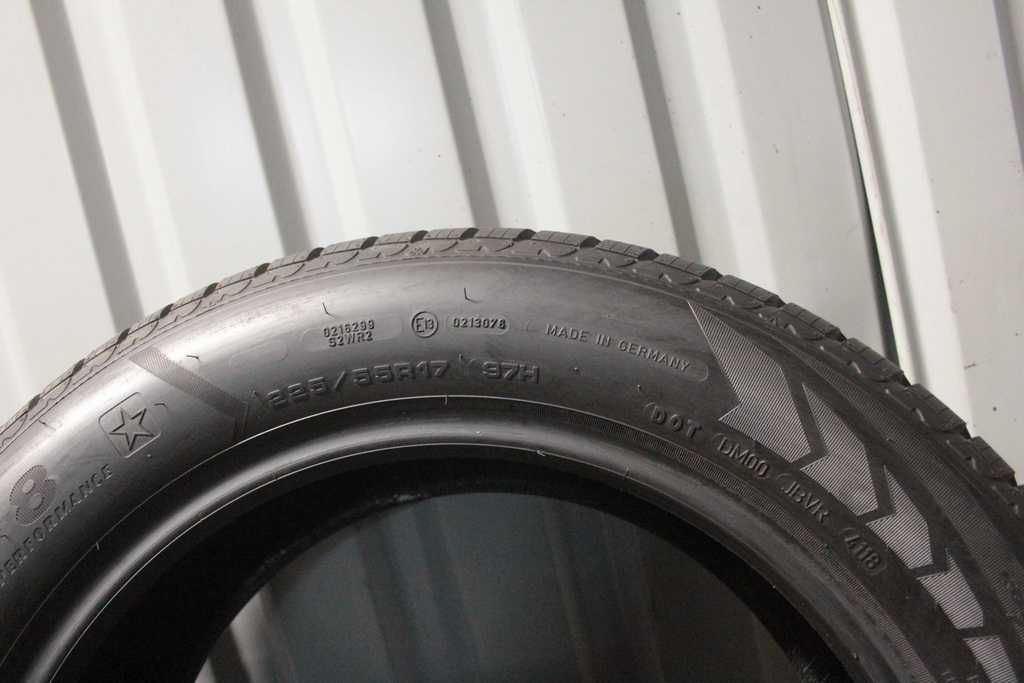 225/55/17 Goodyear UltraGip 8 Performance 225/55 R17 97H 8mm