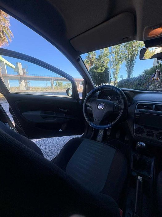 VENDO FIAT PUNTO 1300 Multijet