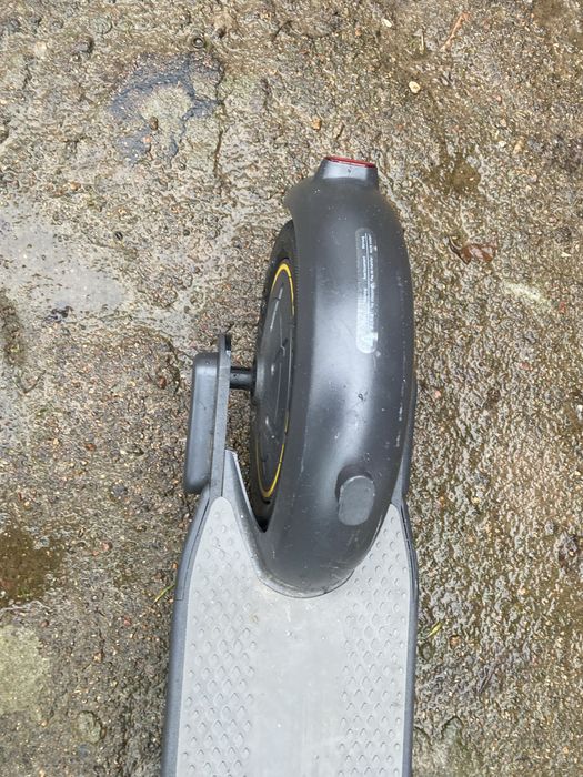 Продам електросамокат ninebot by Segway max G30 (40.30.0000.00)