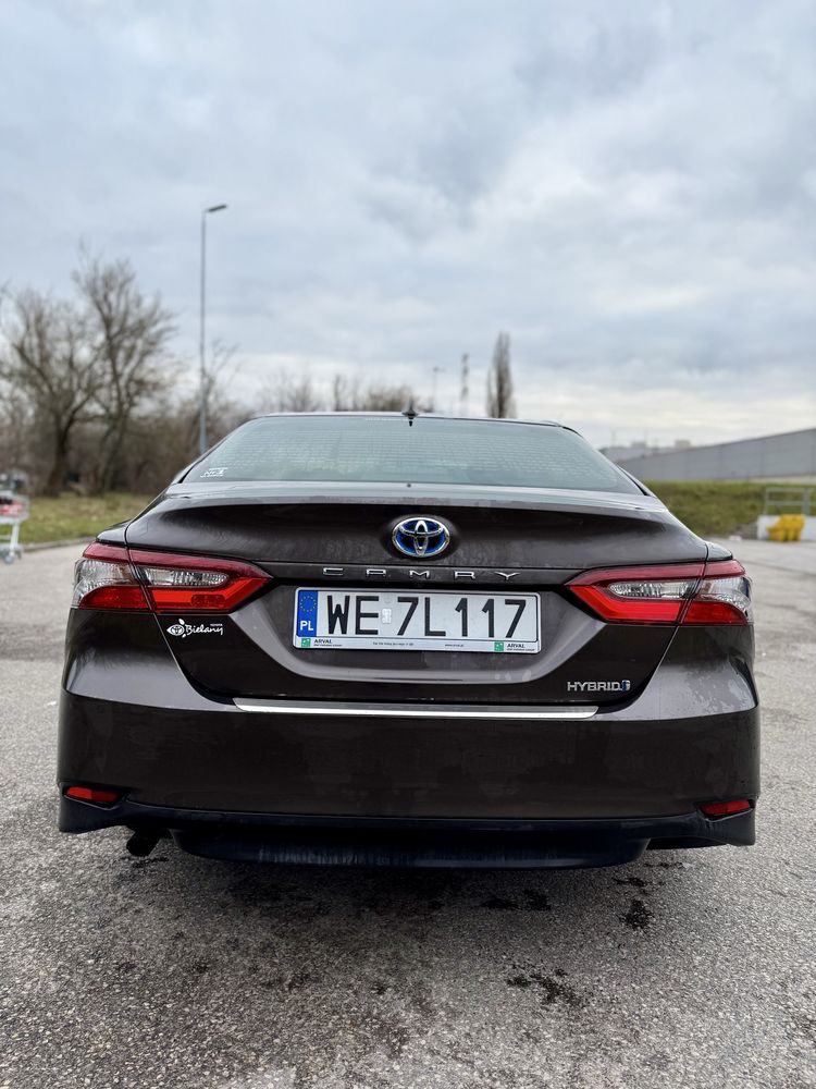 Wynajem Toyota Camry 2.5 HYBRID 2023 automat wypożyczalnia