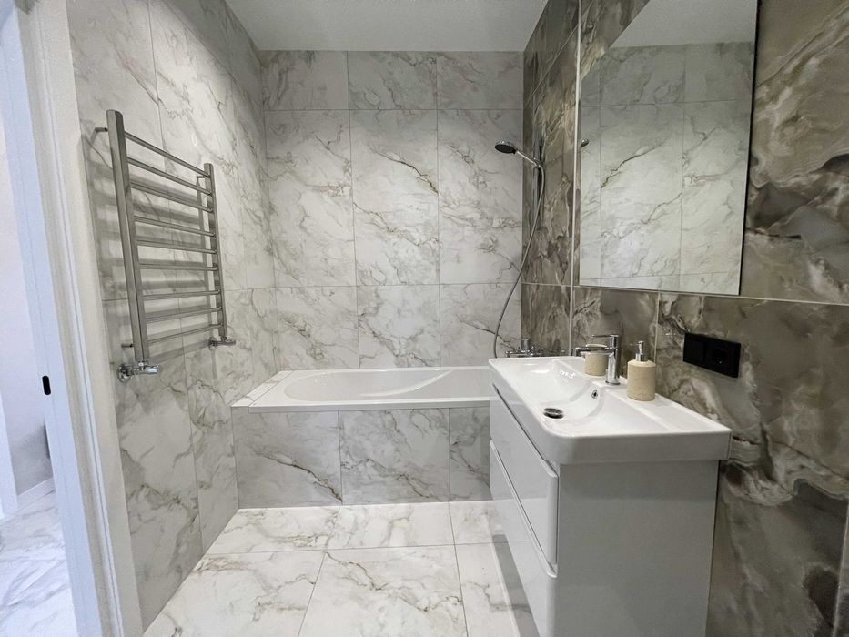 Продаж 1 пов. таунхауса з ділянкою в центрі Гостомеля