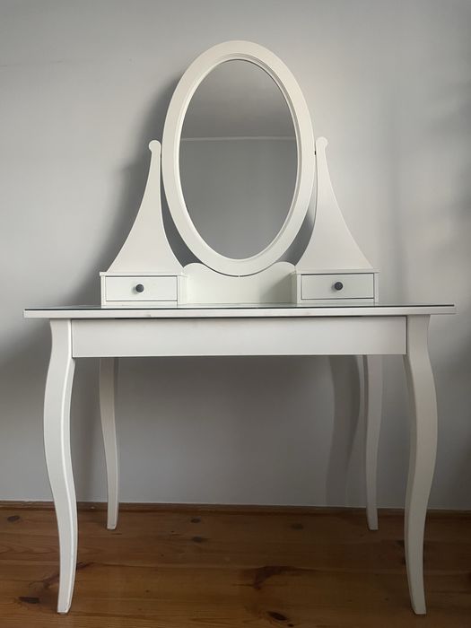 Biała toaletka IKEA