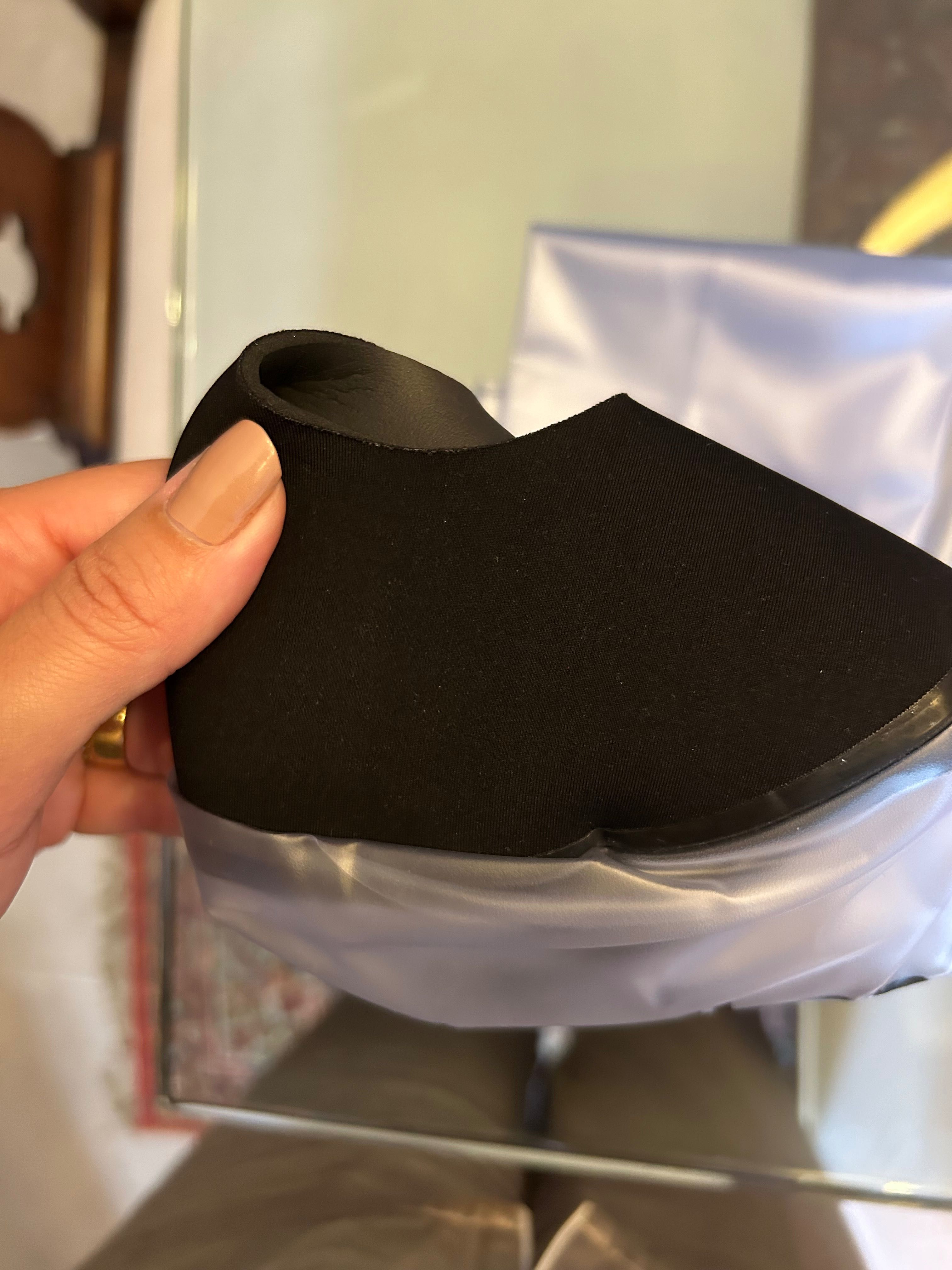 Waterproof cast protector