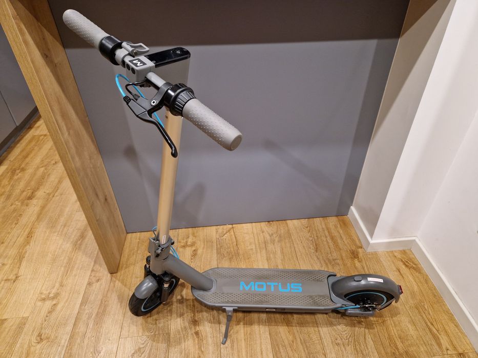 Hulajnoga elektryczna Motus Scooty 10 Plus