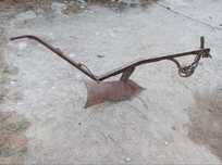 Arado antigo de ferro