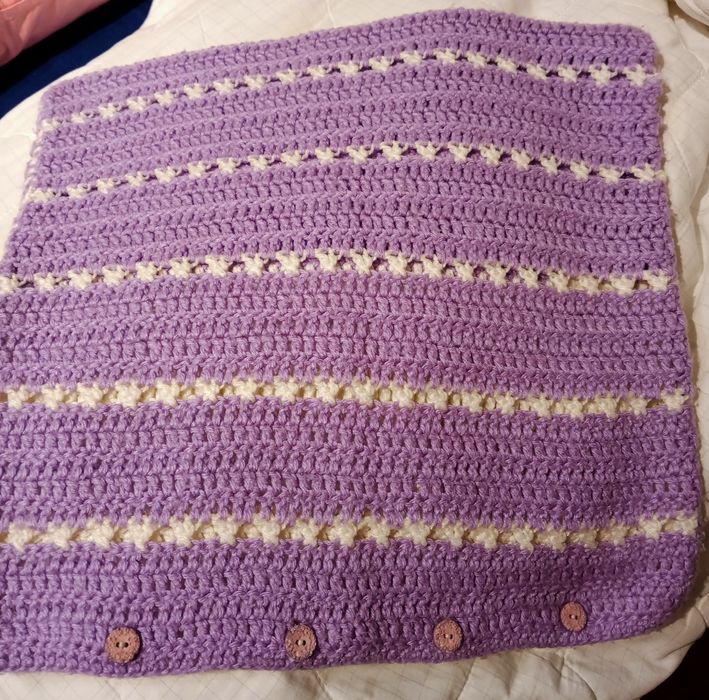 Poszewka z włóczki 37cm/37cm robiona na  drutach z bawełny