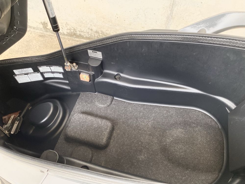 Cruisym 125cc . 5600km (2019)