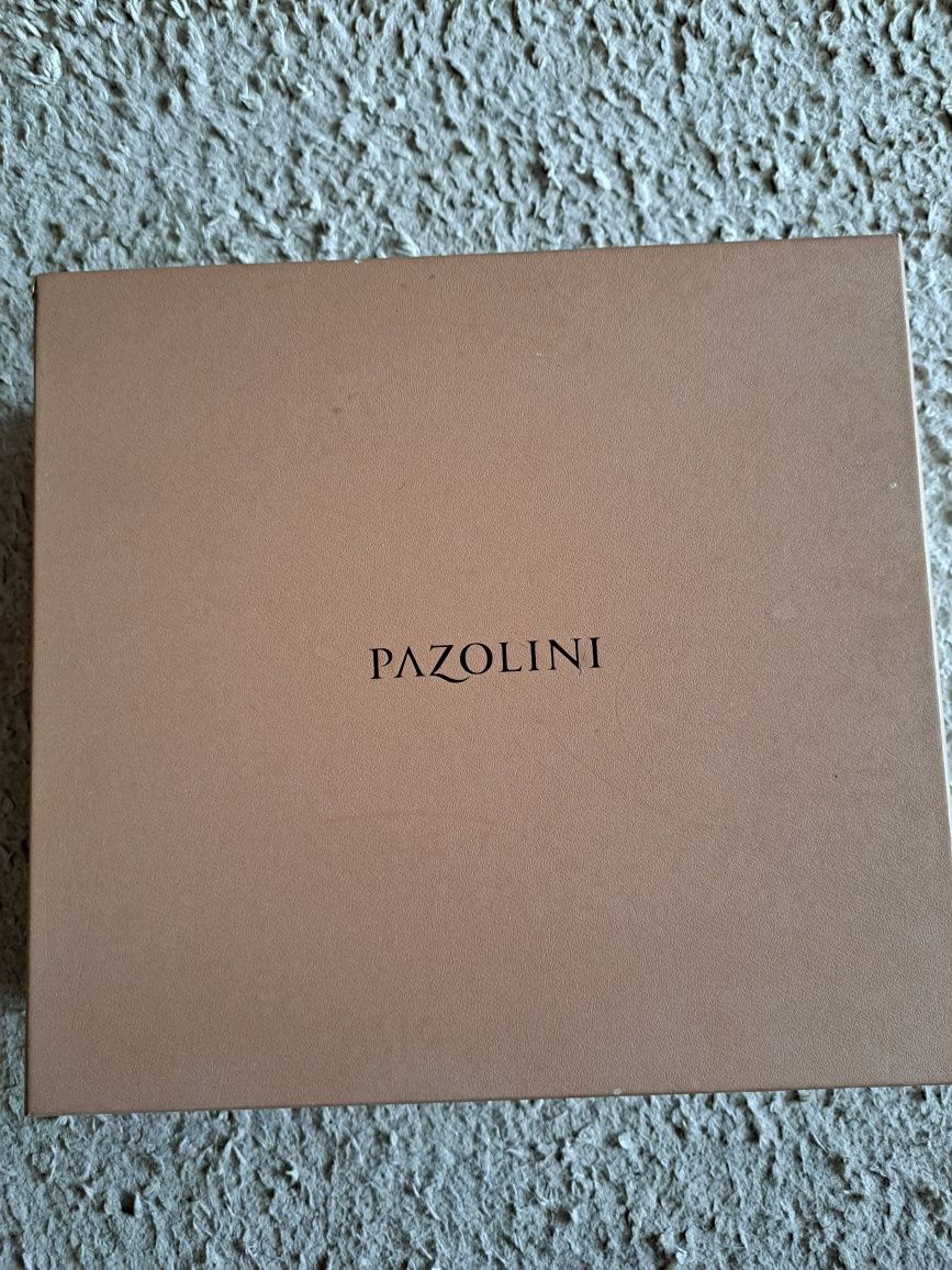 Ботинки в отличном состоянии Pazolini