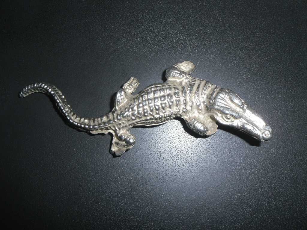 Миниатюра из металла крокодил литье