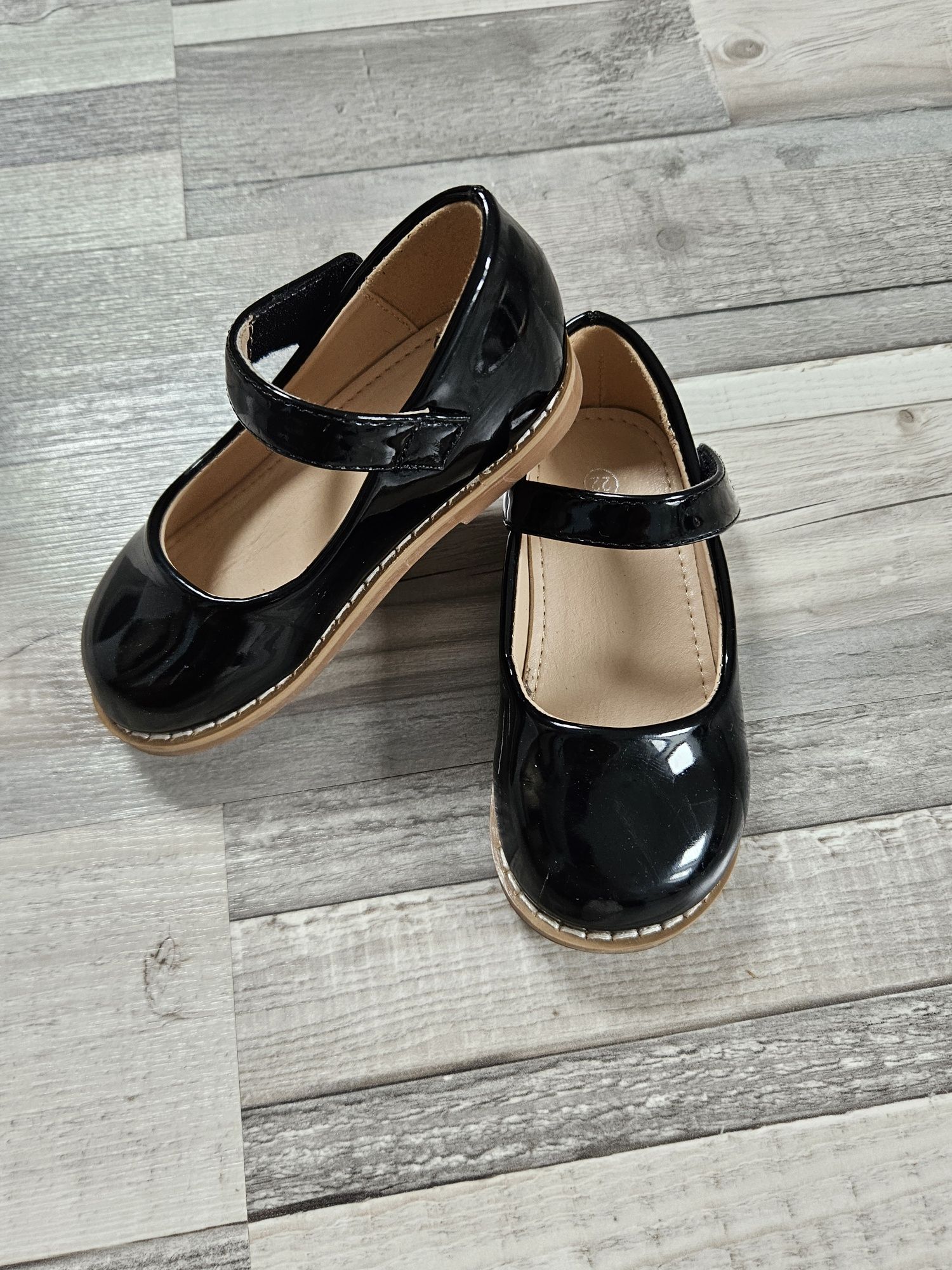 Buciki eleganckie lakierki balerinki