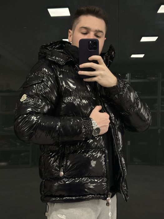 Пуховик Moncler глянцевий