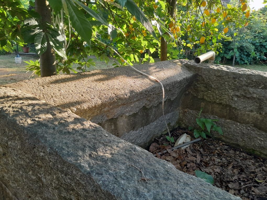 Tanque em pedra 3.50×2.50×1.00  aprox. 9m2 Antiguidade.
