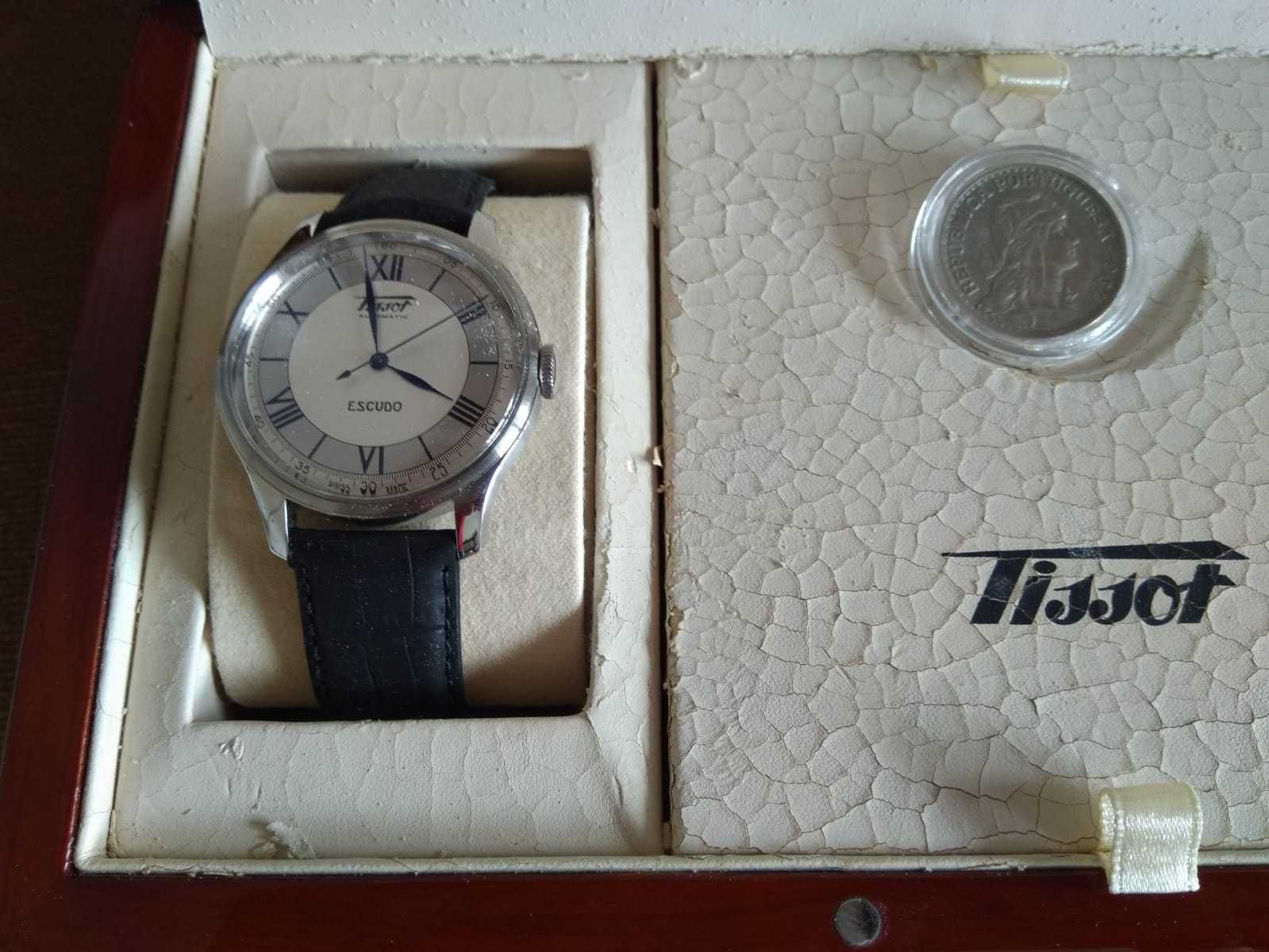 Relógio Tissot Escudo com caixa em madeira e moeda de prata