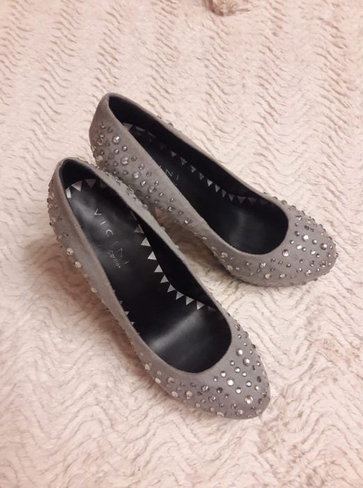 Туфлі в стразах