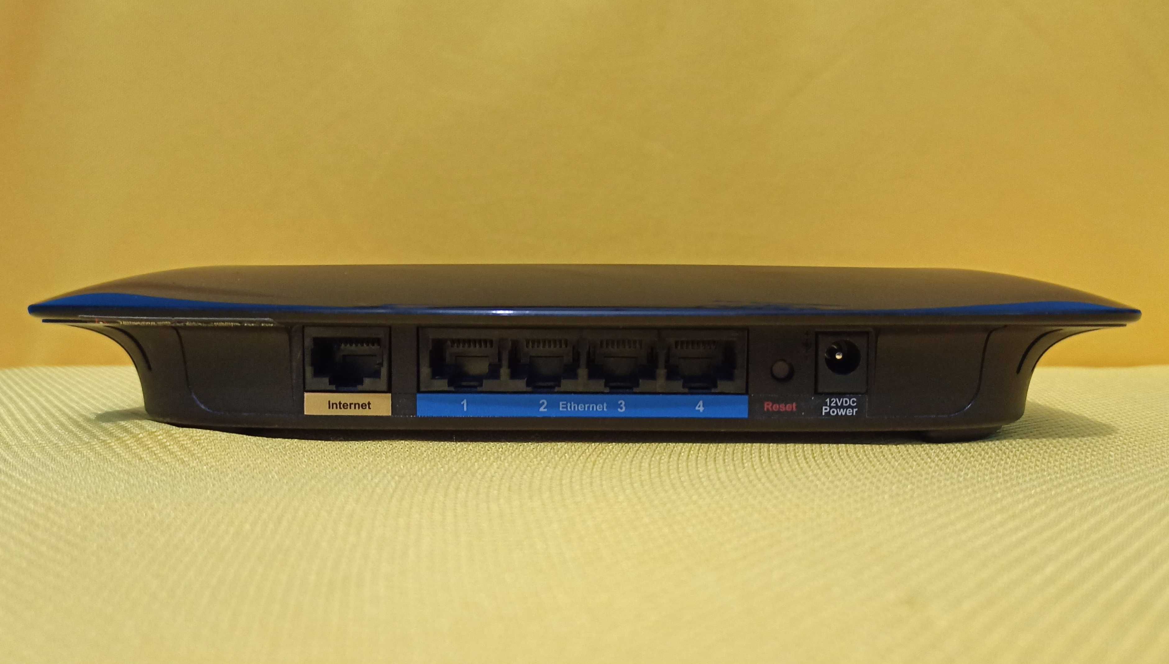 Wi-Fi роутер Linksys WRT160N v2