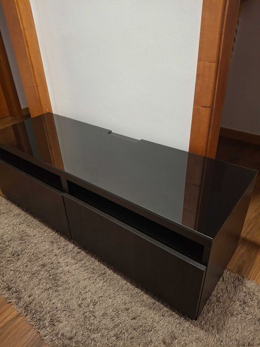 Movel tv preto em muito bom estado