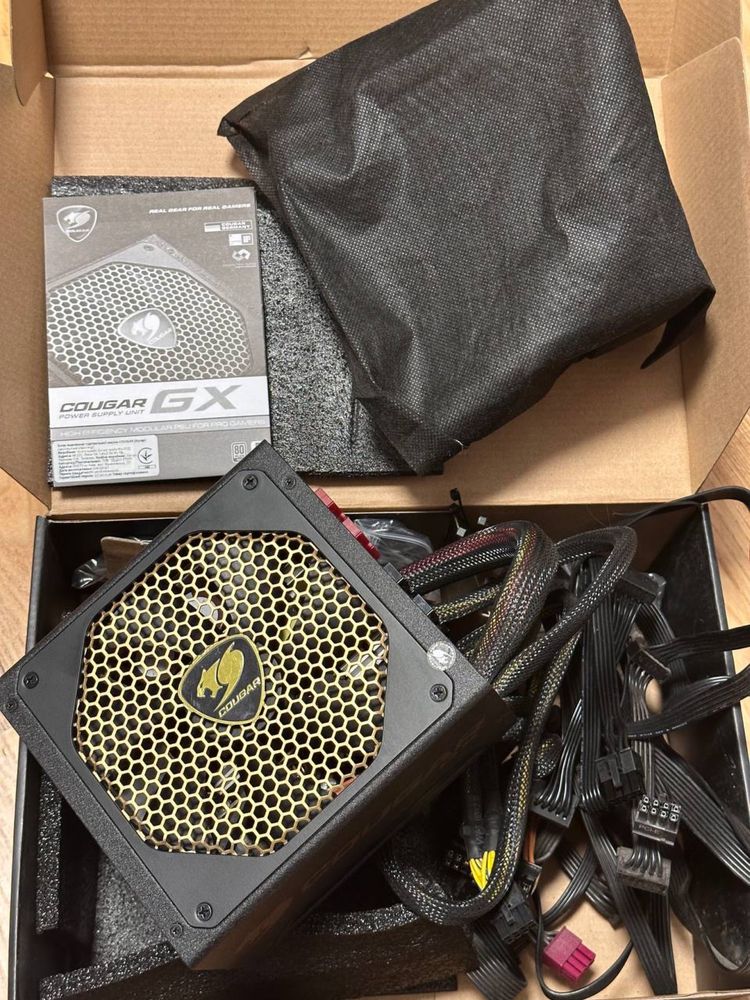 Блок живлення Cougar GX 1050W