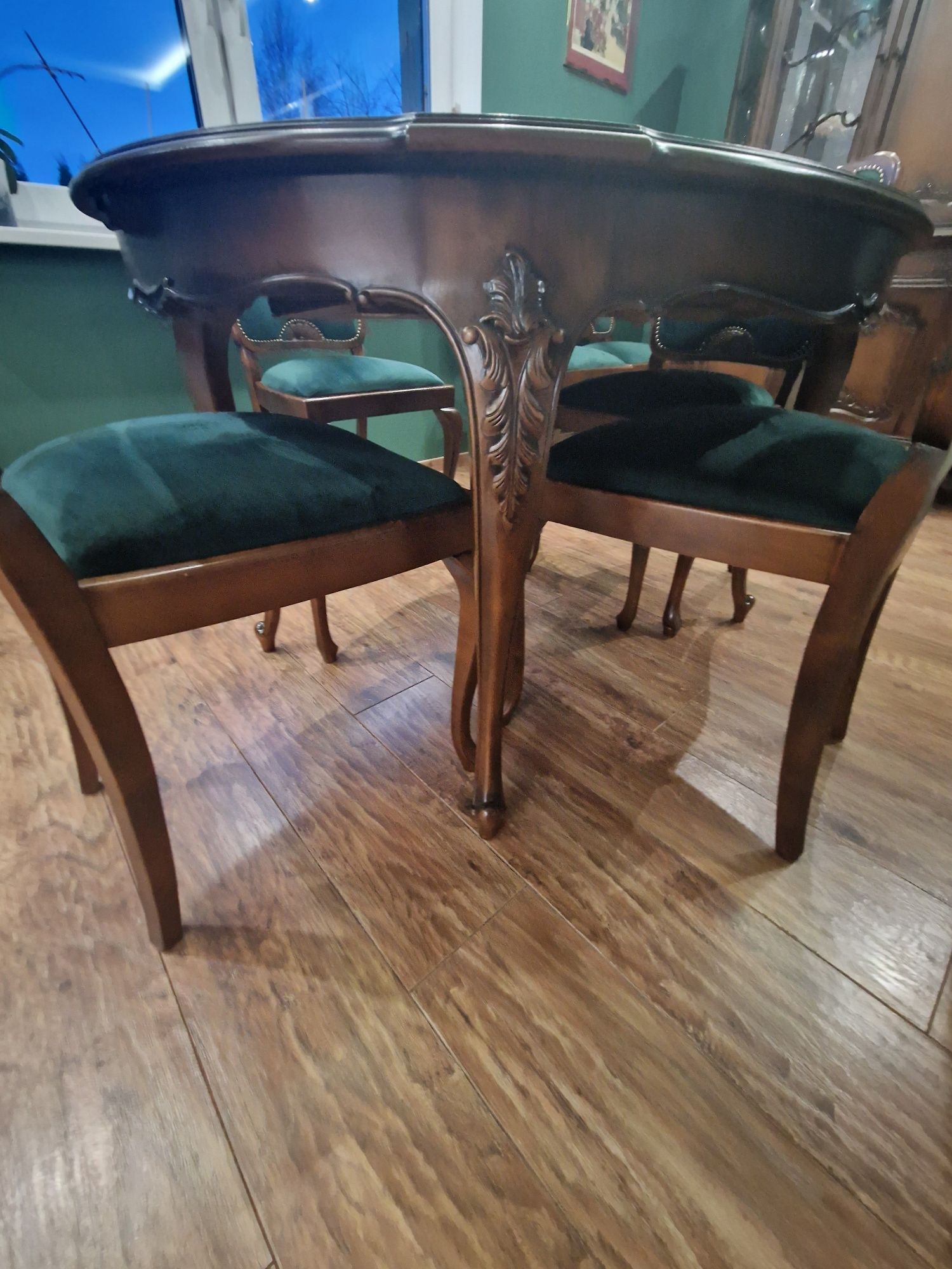 Klasyczny zestaw mebli do salonu Warrings
