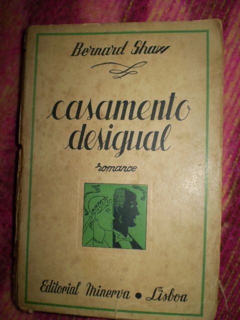 2720 - Livro " Casamento Desigual", Romance com 369 páginas