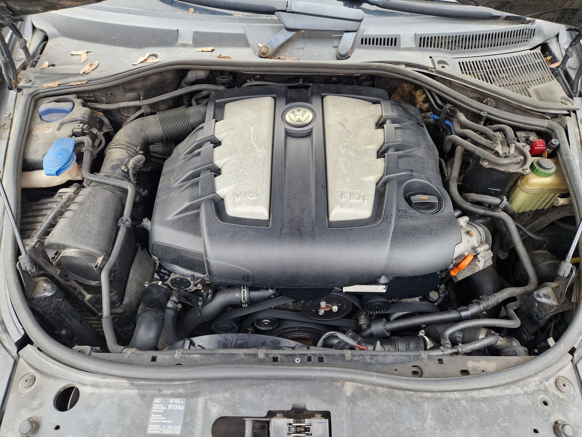 VW Tuareg 7l  3.0 TDI BKS lakier LC9Z