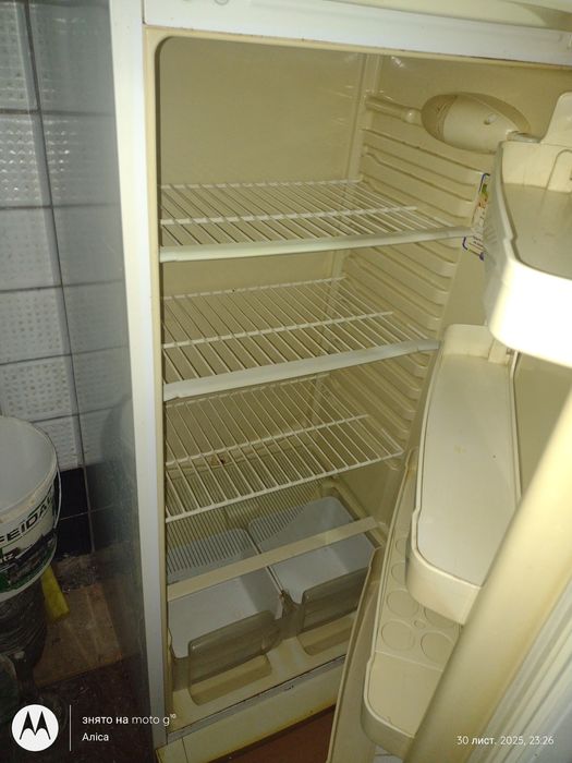 Продається холодильник в робочому стані