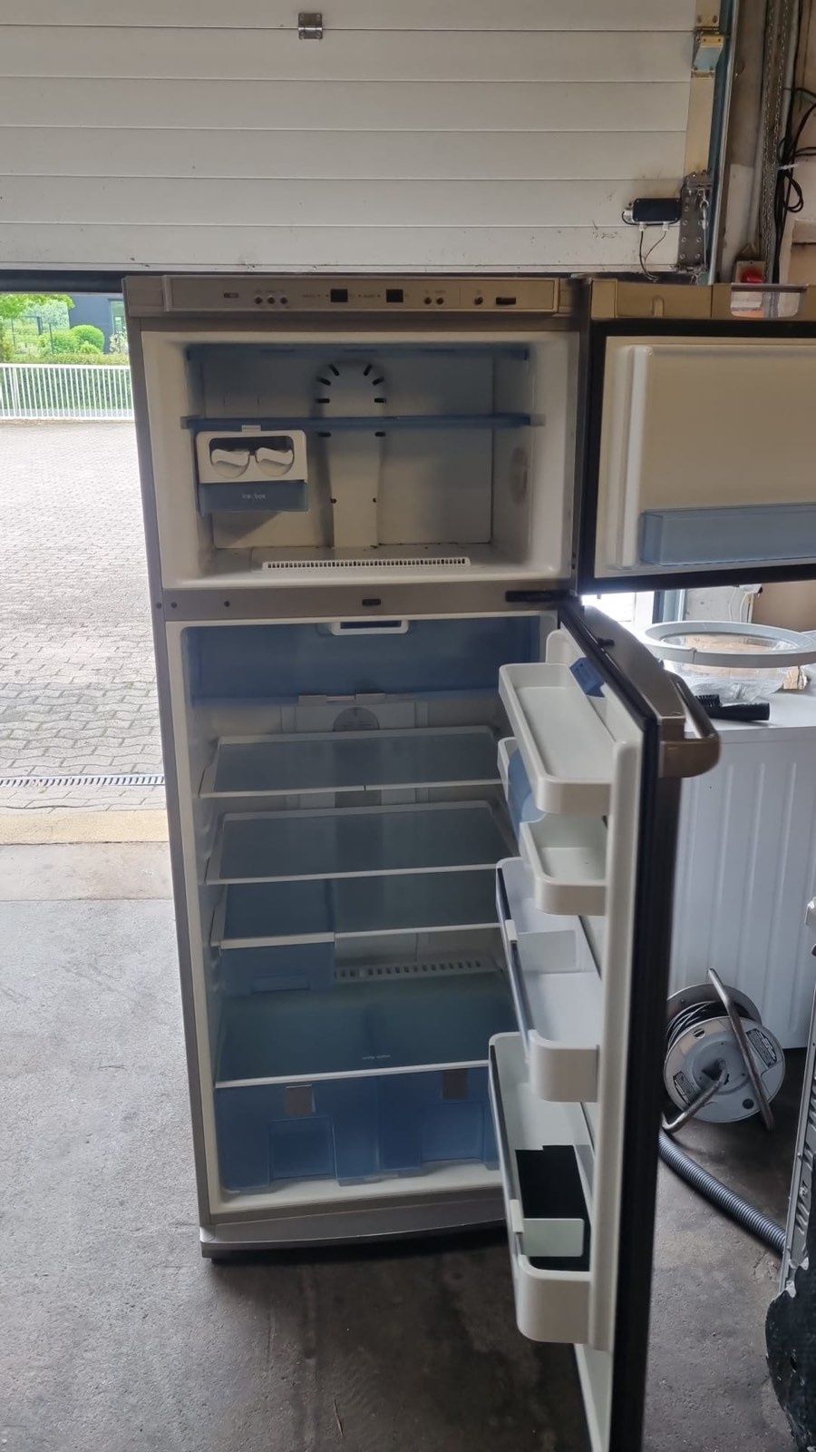 Продаю холодильники из Германии