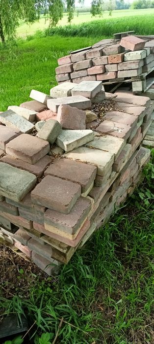 Kostka brukowa "naturyt" bruk-bet