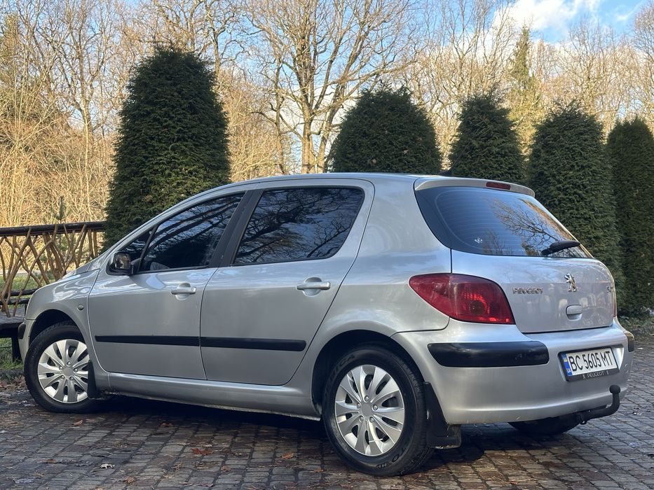 Peugeot 307 2002 року!