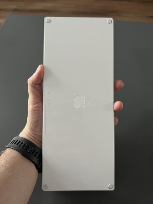 Продам Apple Magic Keyboard [A1644]