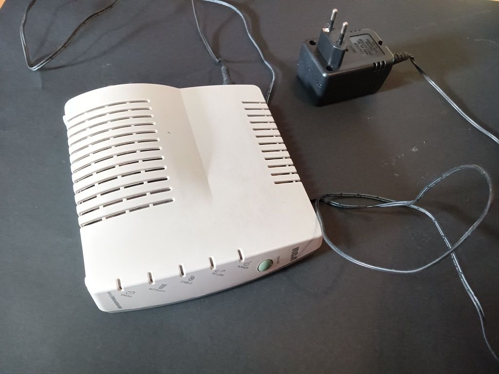 Router Thomson em bom estado