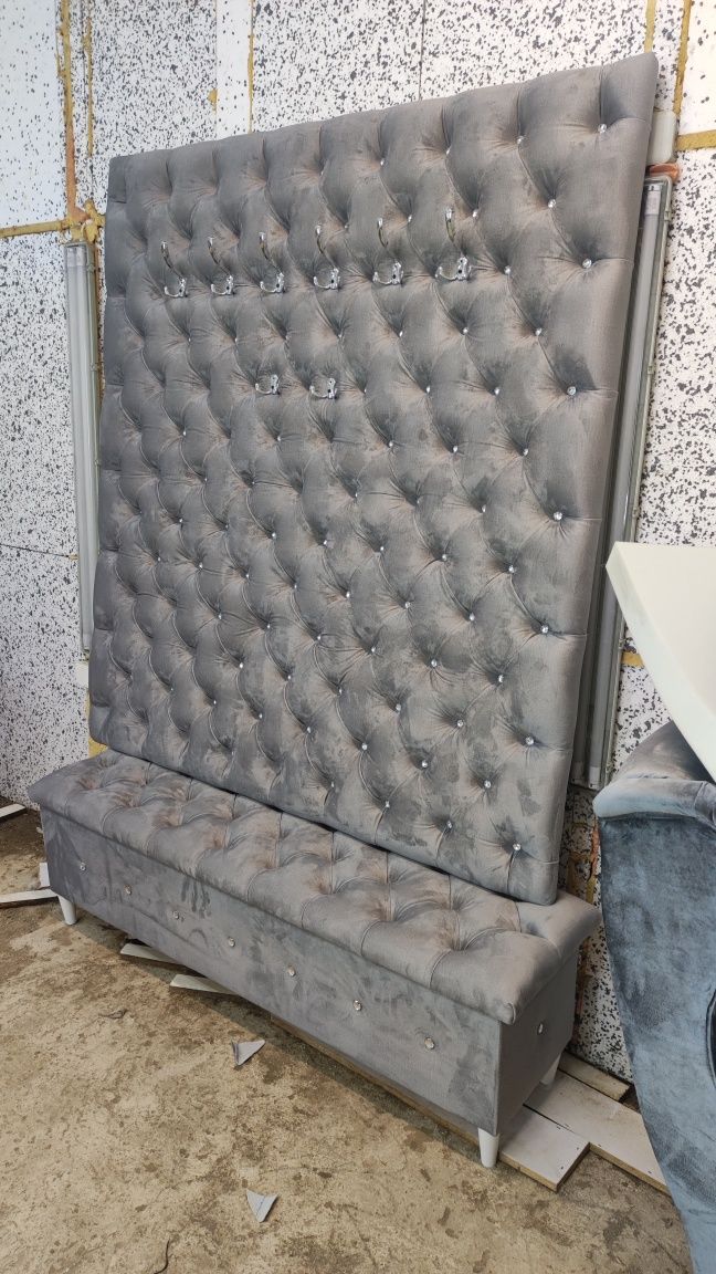 Wieszak Glamour Chesterfield pod wymiar panel kryształki