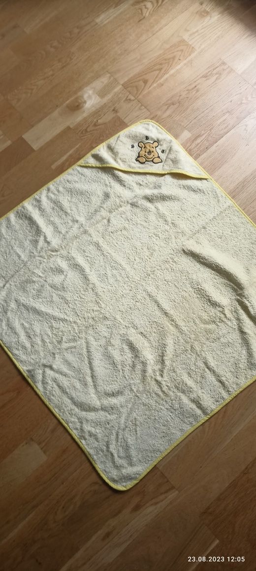 Ręcznik niemowlęcy Kubuś Puchatek