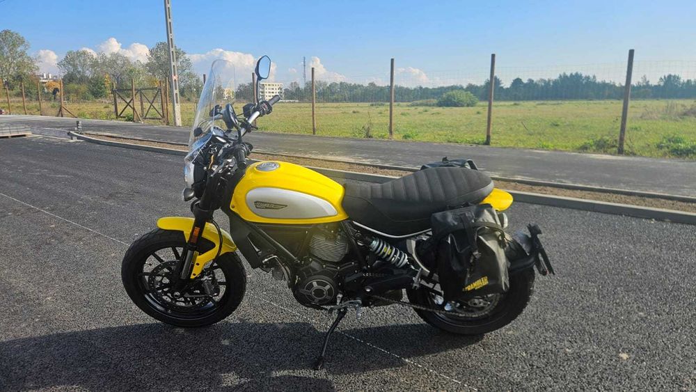 Scrambler Ducati ICON 800