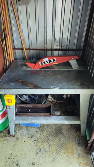 Cerkulatka Atika. 400v