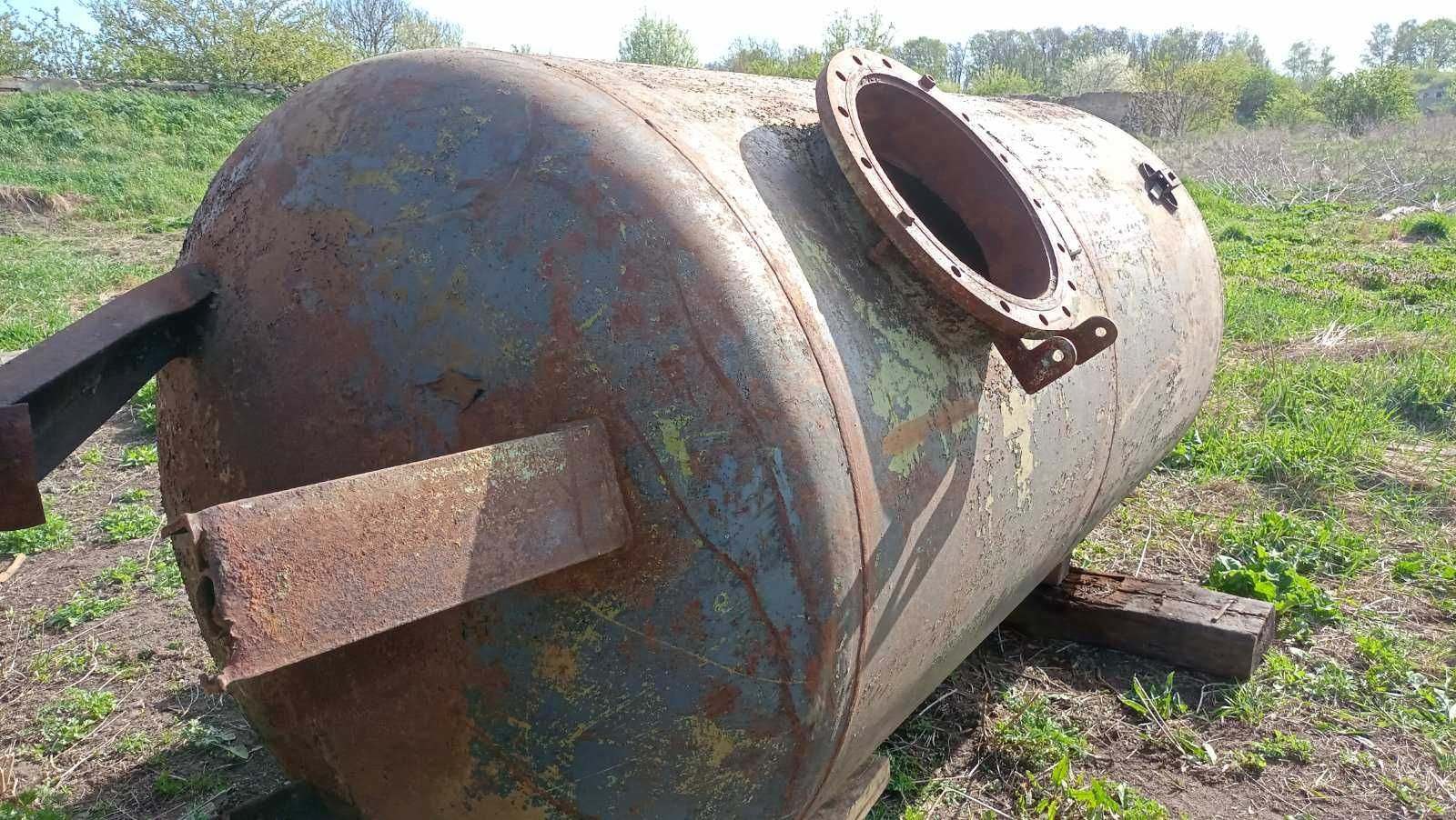 5 куб 3 шт  Д 1.52, длина 3.12 Бочки цистерна ёмкость
